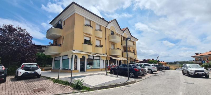 Tavullia (PU) Via Pergolesi 18 - Commerciale