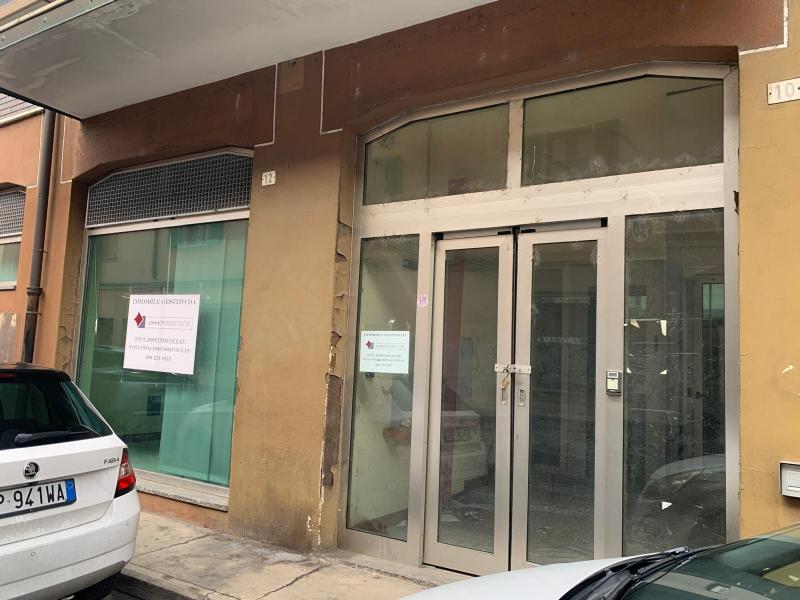 Casalpusterlengo (LO) Via Trento 10 - Commerciale
