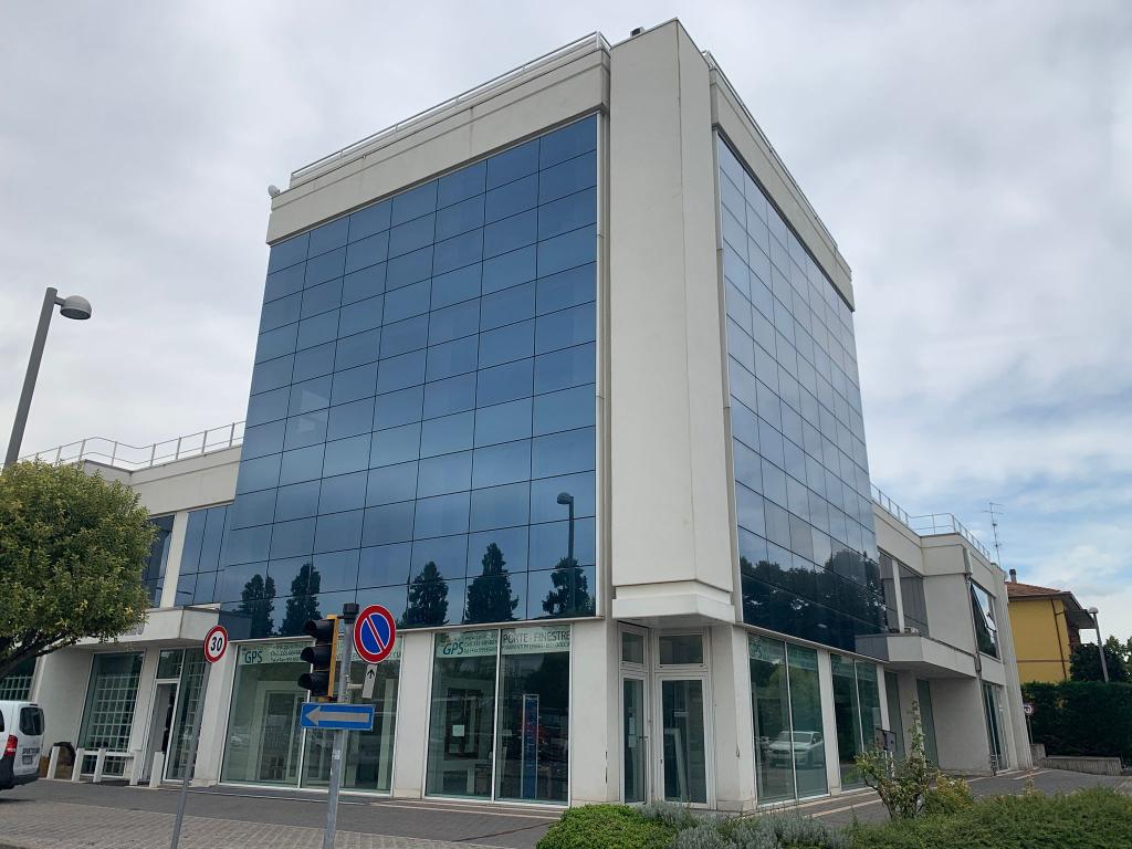 Carpi (MO) Via Lama di Quartirolo 23 - Commerciale