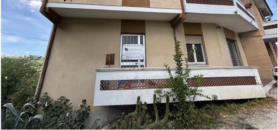 Montefelcino (PU) Via Bramante n.3 - Commerciale