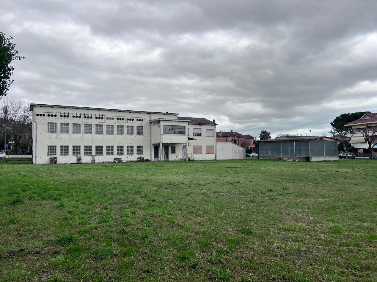 Santarcangelo di Romagna (RN) Via Celletta dell'Olio - Commerciale